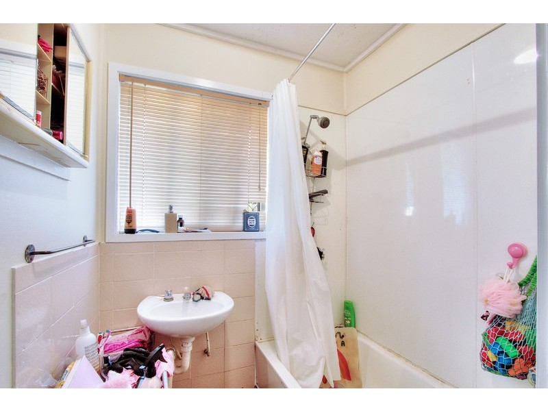 40 Montrose Avenue, Bethania QLD 4205