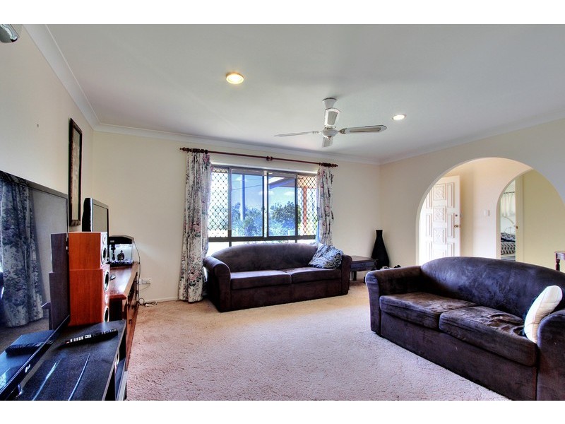 35 Bingo Street, Holmview QLD 4207