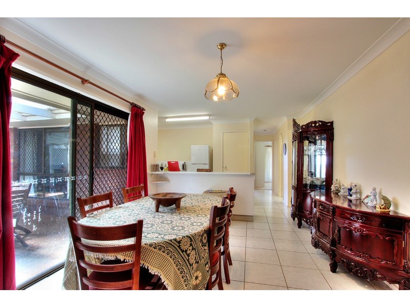 35 Bingo Street, Holmview QLD 4207