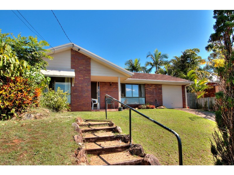 35 Bingo Street, Holmview QLD 4207