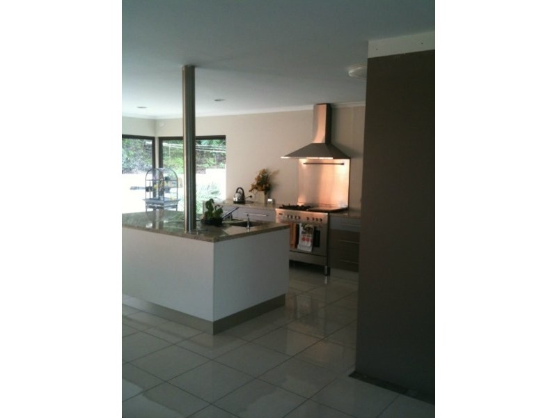 10 Jillian Court, Springwood QLD 4127