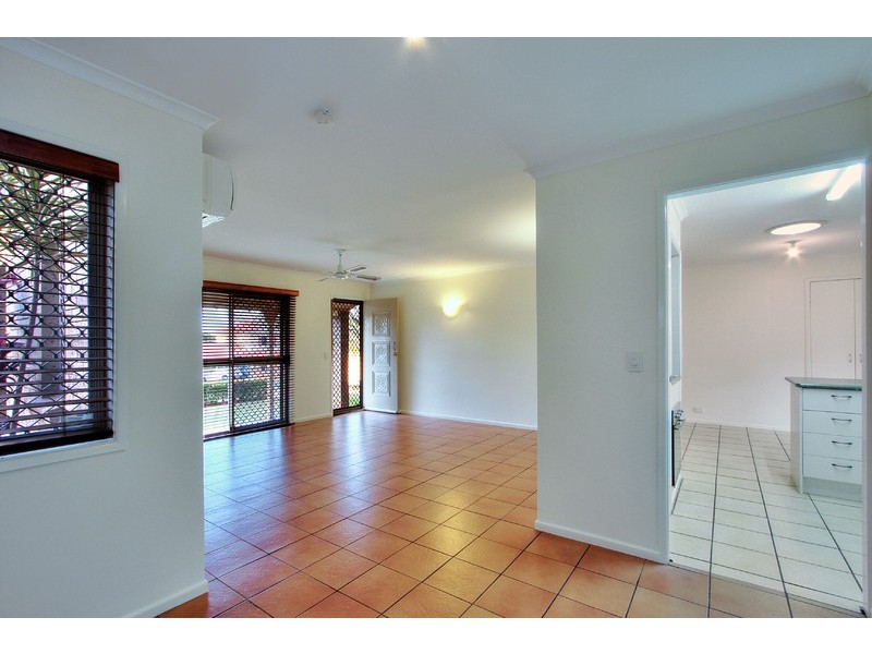 11 Pearl Street, Slacks Creek QLD 4127
