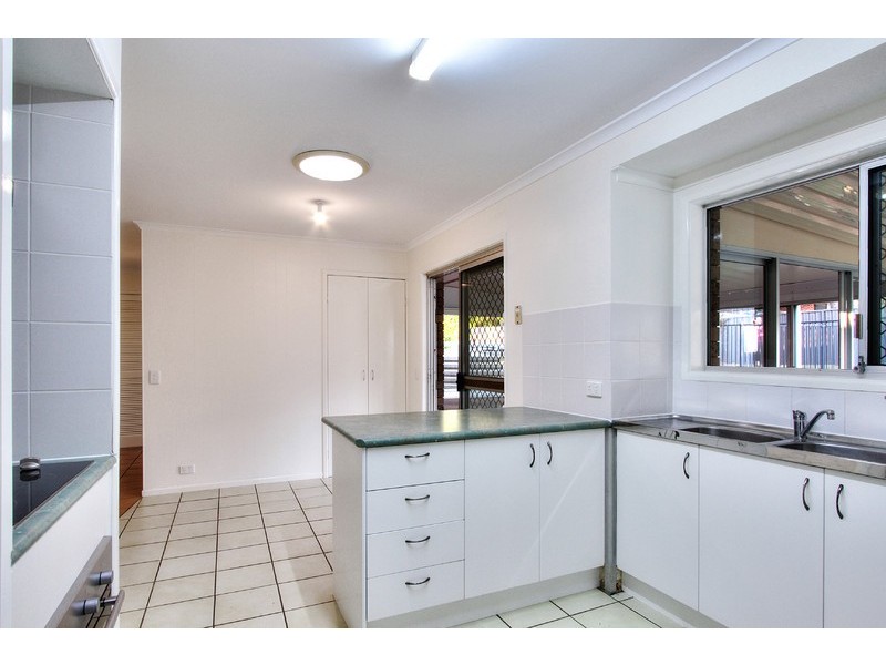 11 Pearl Street, Slacks Creek QLD 4127