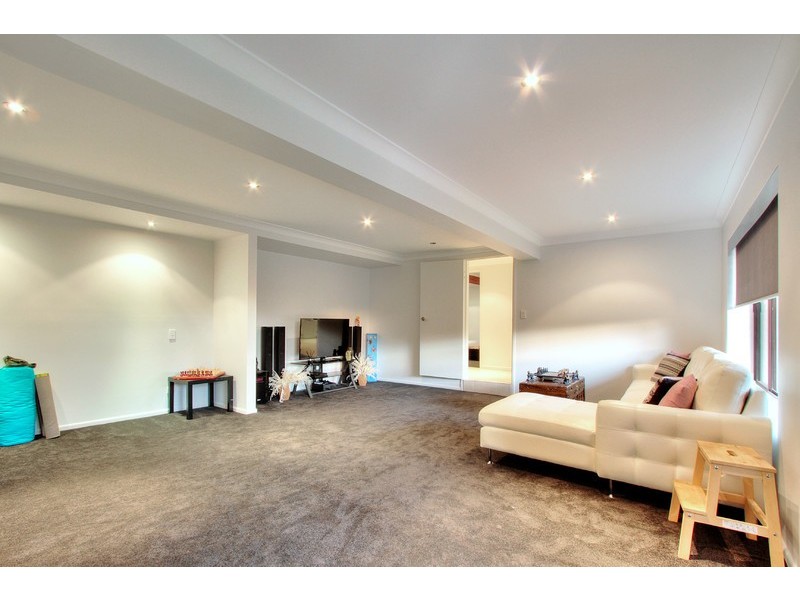 60 Jasmine Crescent, Shailer Park QLD 4128