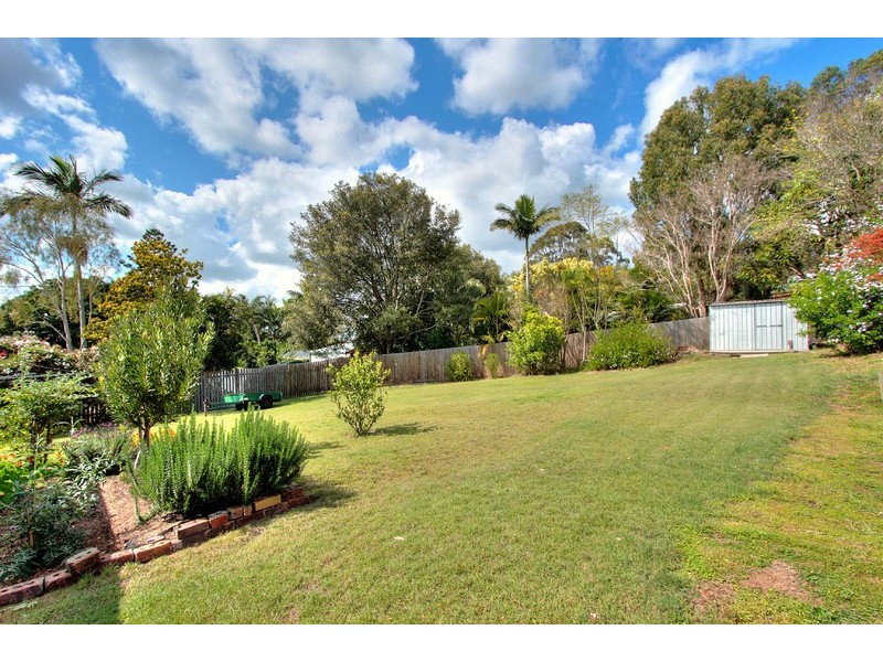 20 Mitre Street, Holmview QLD 4207
