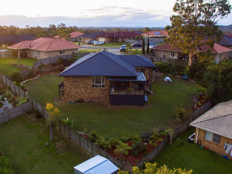 15 Bella Vista Circuit, Edens Landing QLD 4207