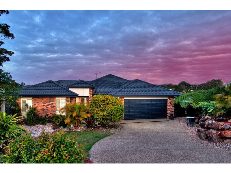 15 Bella Vista Circuit, Edens Landing QLD 4207