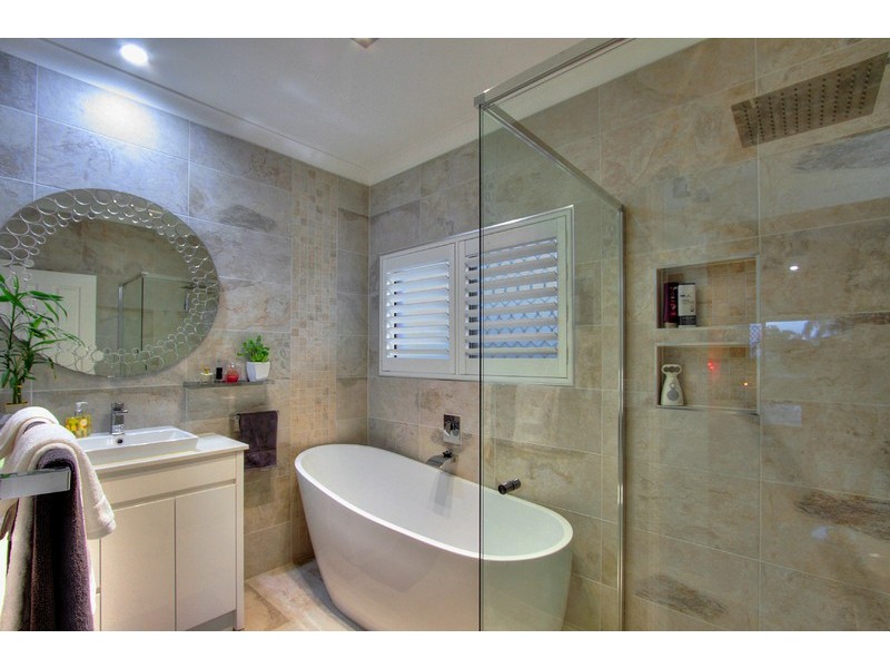 15 Bella Vista Circuit, Edens Landing QLD 4207