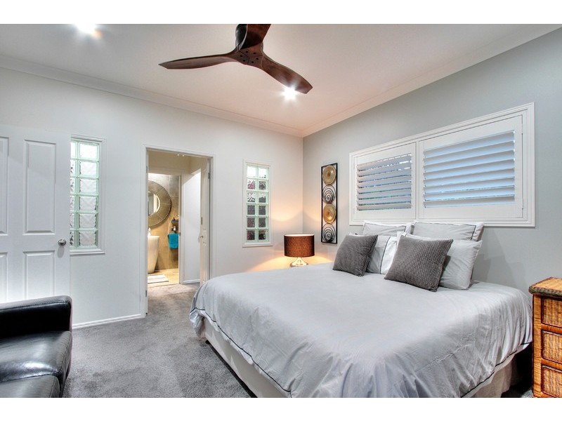 15 Bella Vista Circuit, Edens Landing QLD 4207