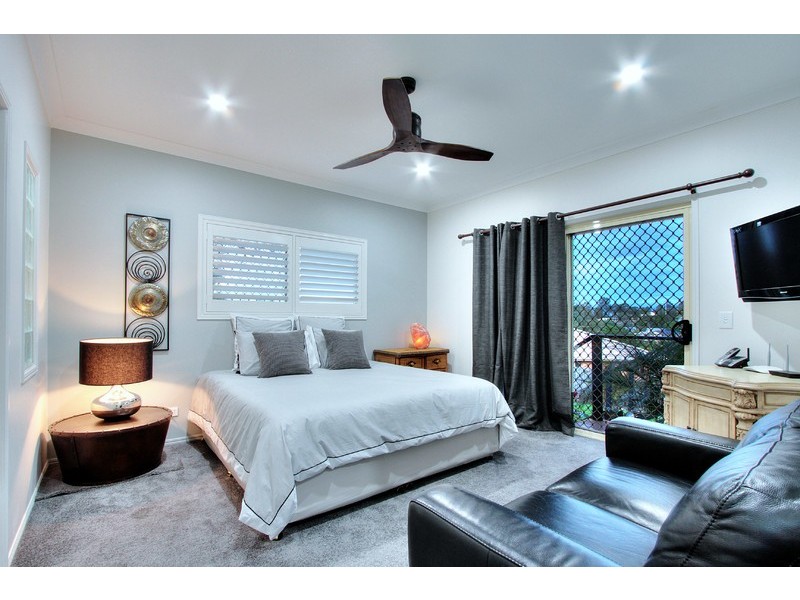 15 Bella Vista Circuit, Edens Landing QLD 4207