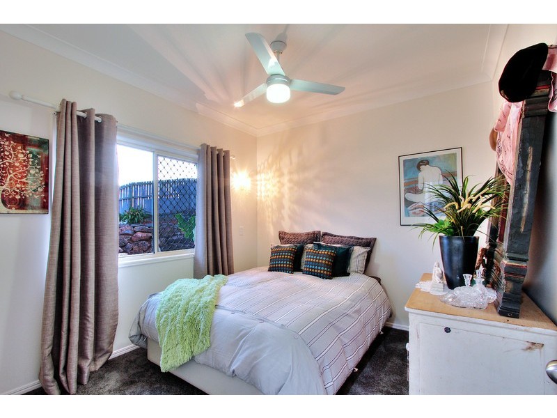 15 Bella Vista Circuit, Edens Landing QLD 4207