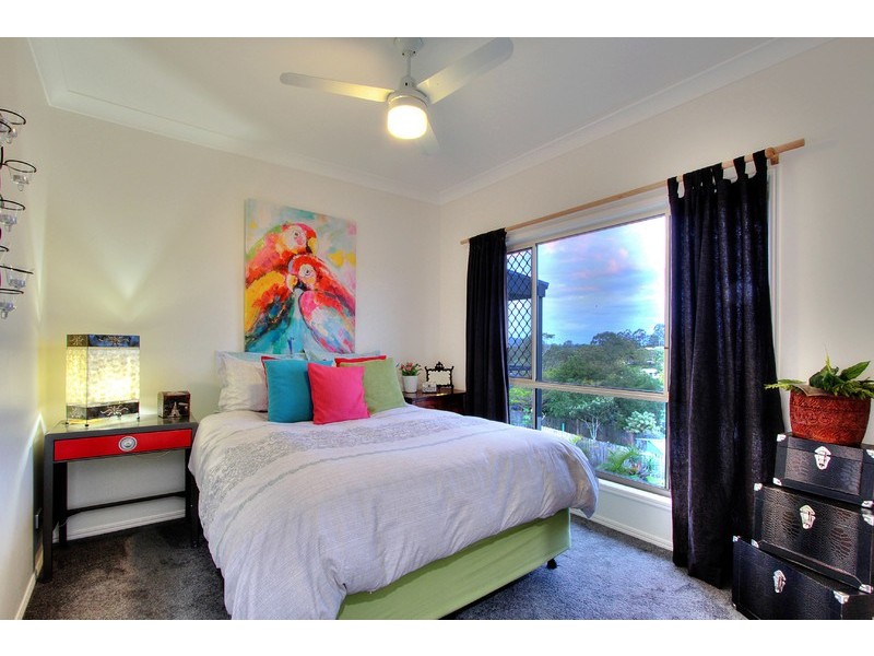 15 Bella Vista Circuit, Edens Landing QLD 4207