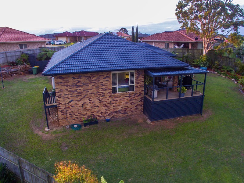 15 Bella Vista Circuit, Edens Landing QLD 4207