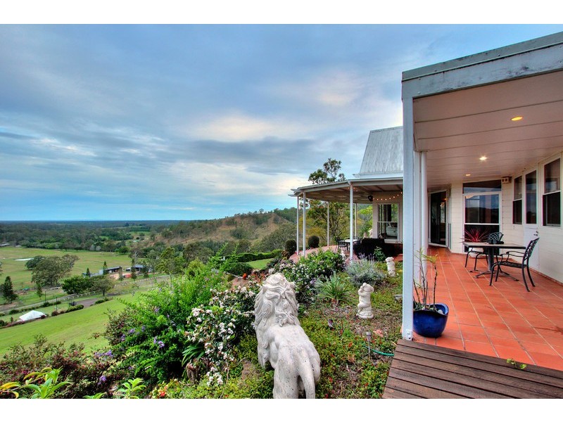 112-114 Bruce Court, Rocksberg QLD 4510