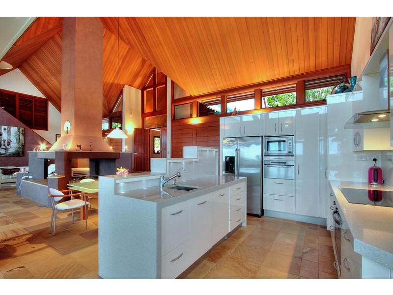 112-114 Bruce Court, Rocksberg QLD 4510