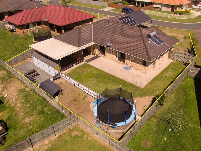 23 Bella Vista Circuit, Edens Landing QLD 4207