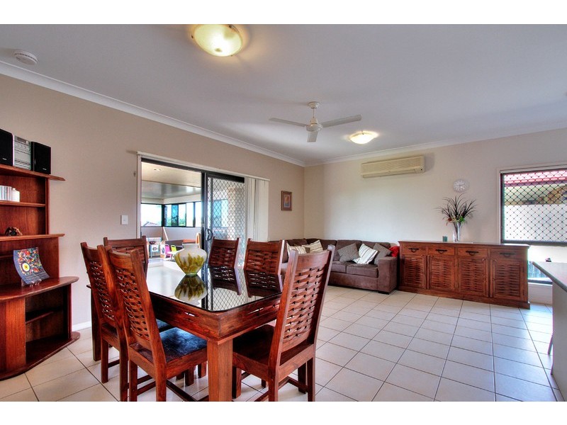 23 Bella Vista Circuit, Edens Landing QLD 4207