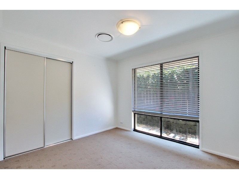 7 Carmarthen Circuit, Pacific Pines QLD 4211