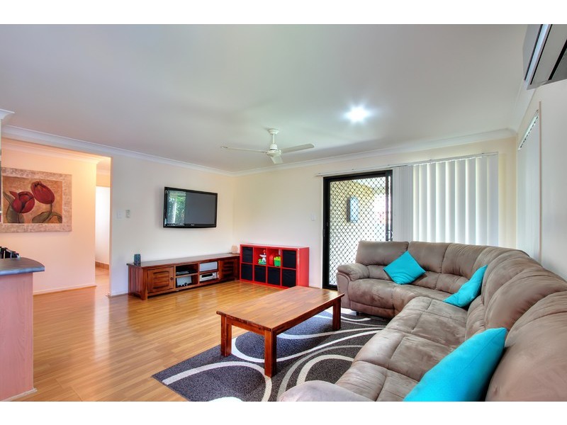 24 Lake Somerset Court, Logan Reserve QLD 4133