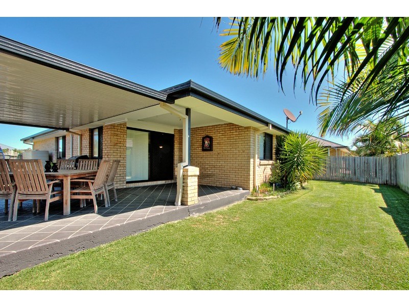 24 Lake Somerset Court, Logan Reserve QLD 4133