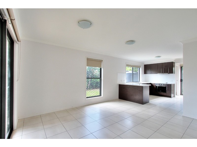 4/39-41 Ariel Avenue, Kingston QLD 4114