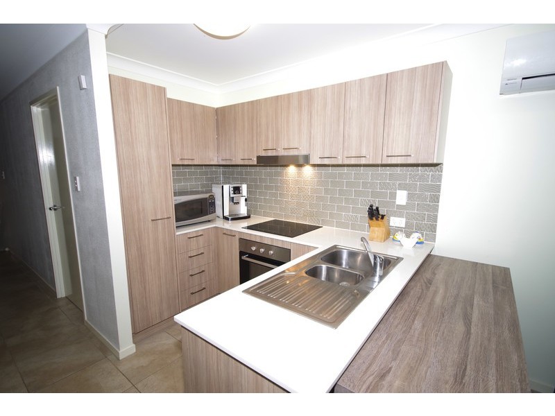 Unit 1 & 2 13 Brugha Close, Collingwood Park QLD 4301