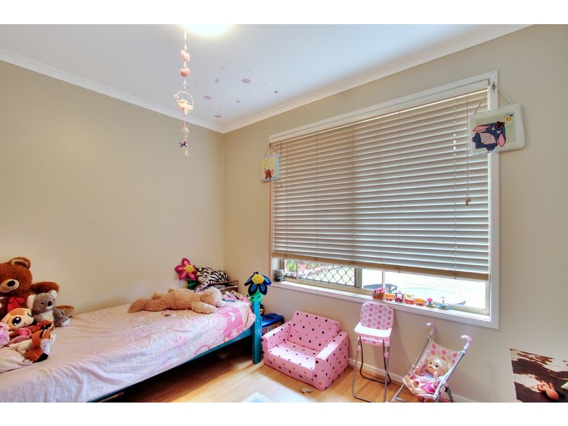 72 Harding Boulevard, Mount Warren Park QLD 4207