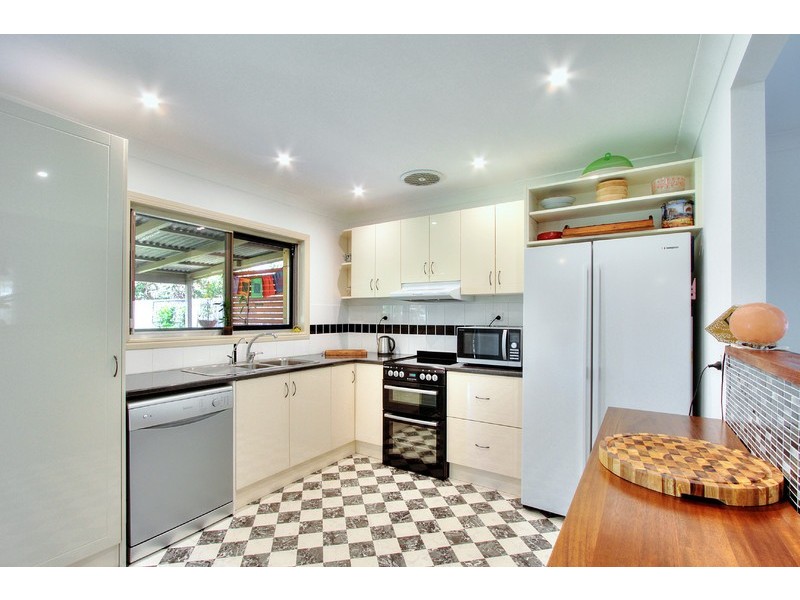 11 Crest Street, Beenleigh QLD 4207