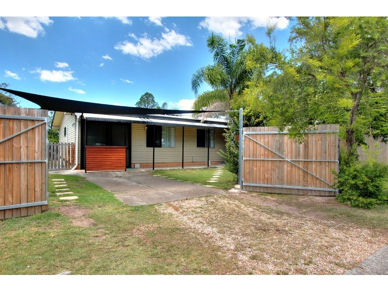 11 Crest Street, Beenleigh QLD 4207