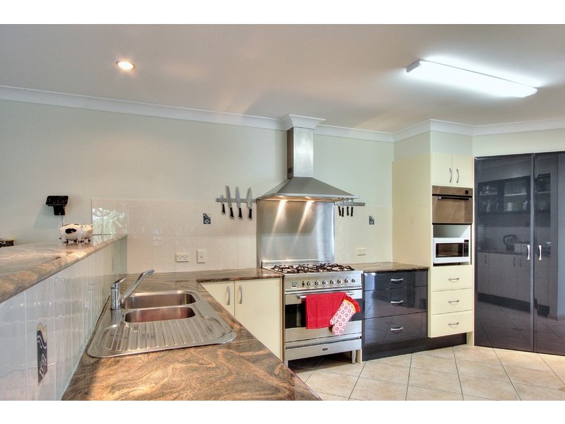 110 Halfway Drive, Ormeau QLD 4208
