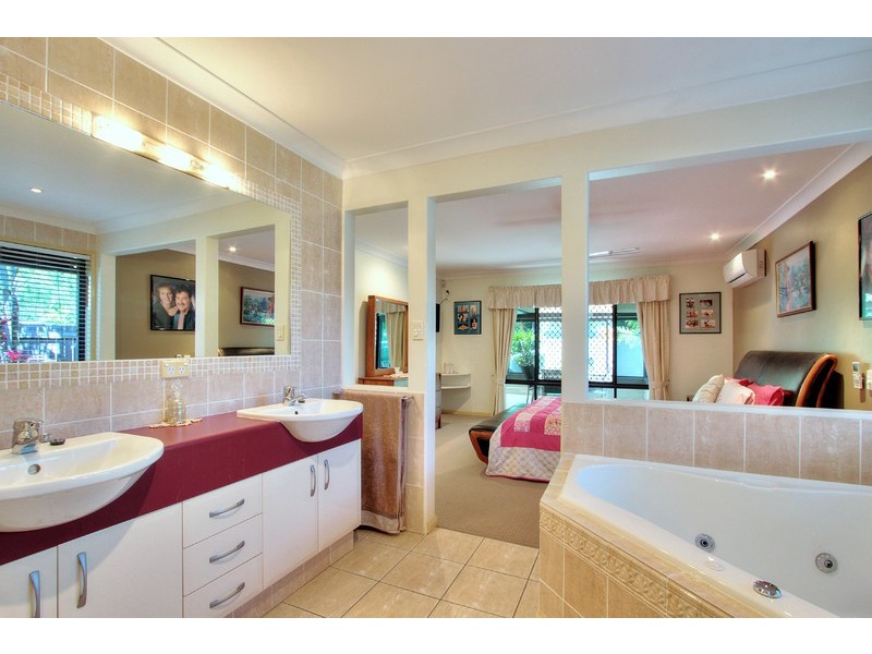 110 Halfway Drive, Ormeau QLD 4208