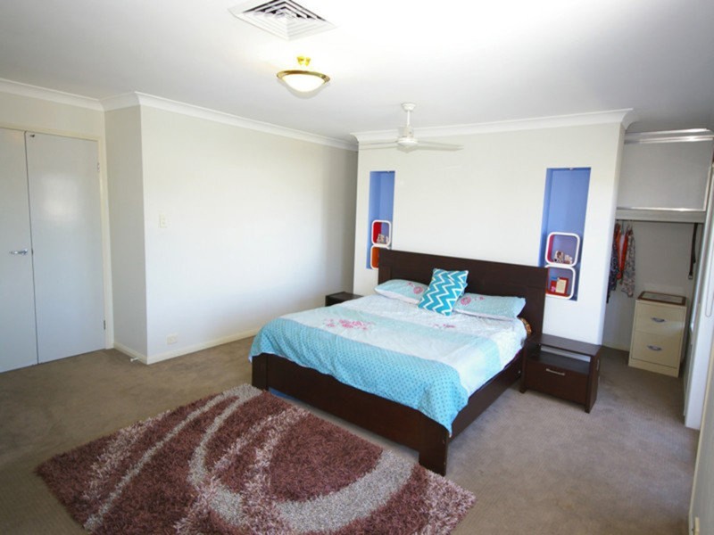 1 Amadeus Circuit, Springfield Lakes QLD 4300