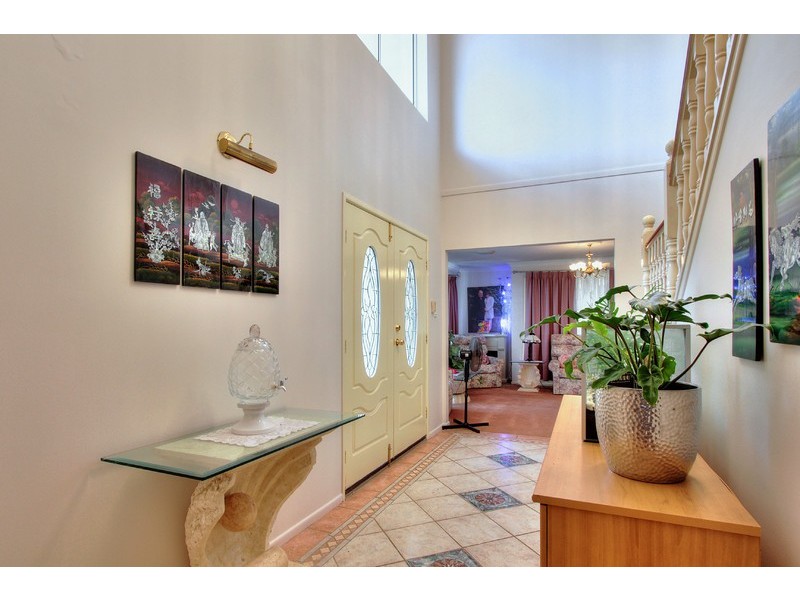 9 Tahan Crescent, Tanah Merah QLD 4128