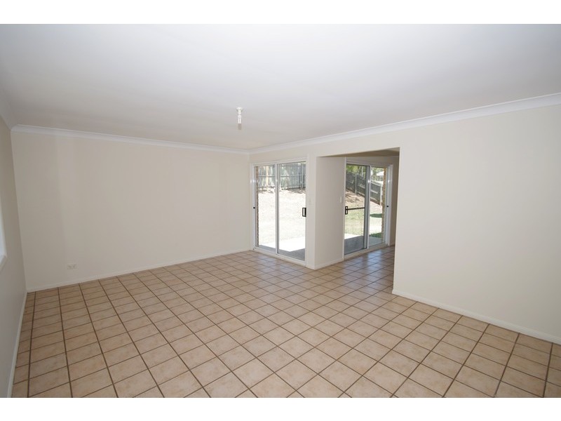 2 Vanessa Court, Camira QLD 4300