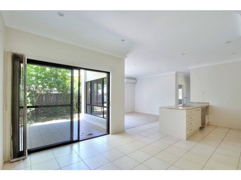 149/16-28 Surbiton Court, Carindale QLD 4152