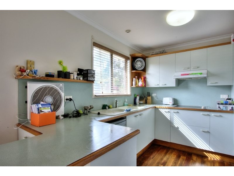 27 Karoonda Crescent, Rochedale South QLD 4123