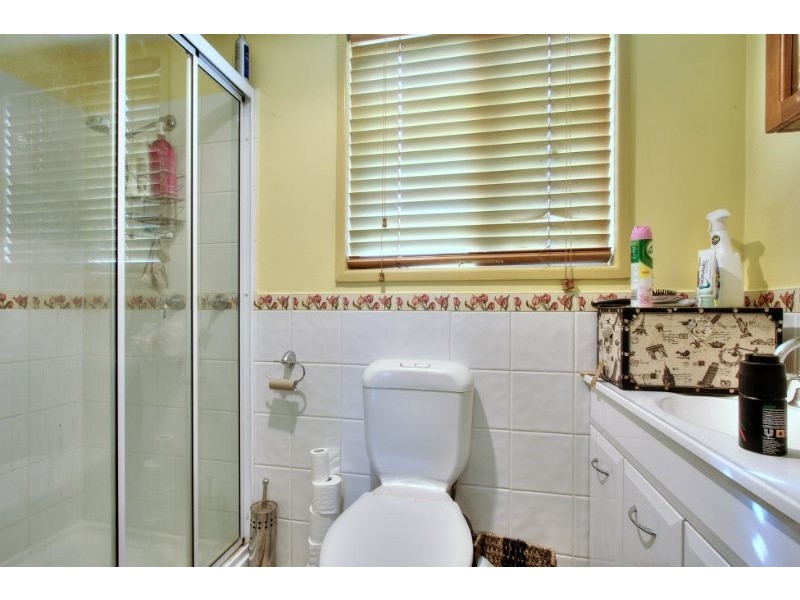 27 Karoonda Crescent, Rochedale South QLD 4123