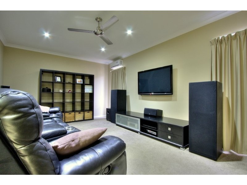 24 Lakeland Court, Loganholme QLD 4129