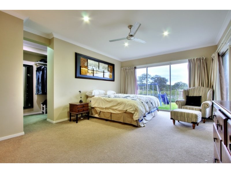 24 Lakeland Court, Loganholme QLD 4129