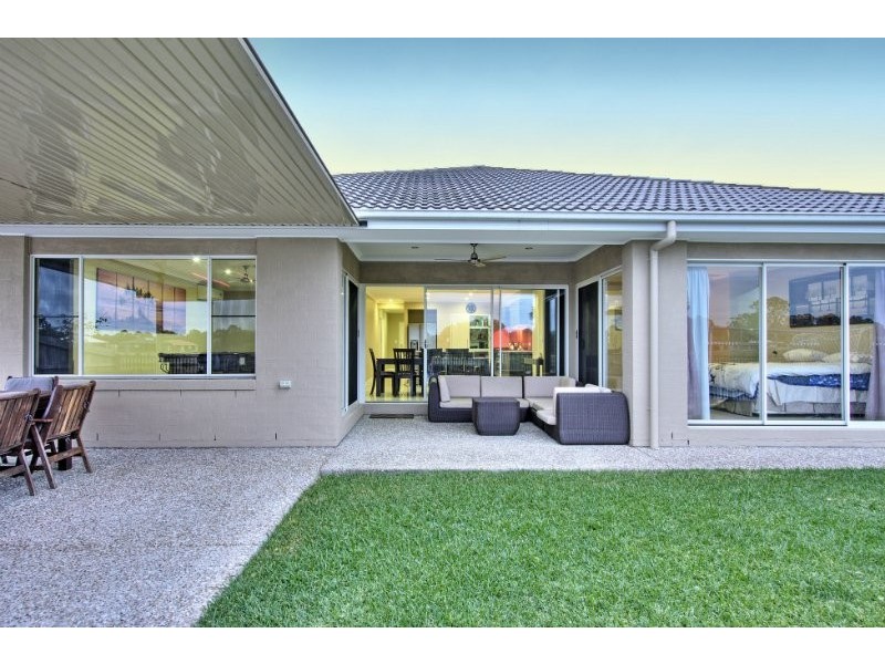 24 Lakeland Court, Loganholme QLD 4129
