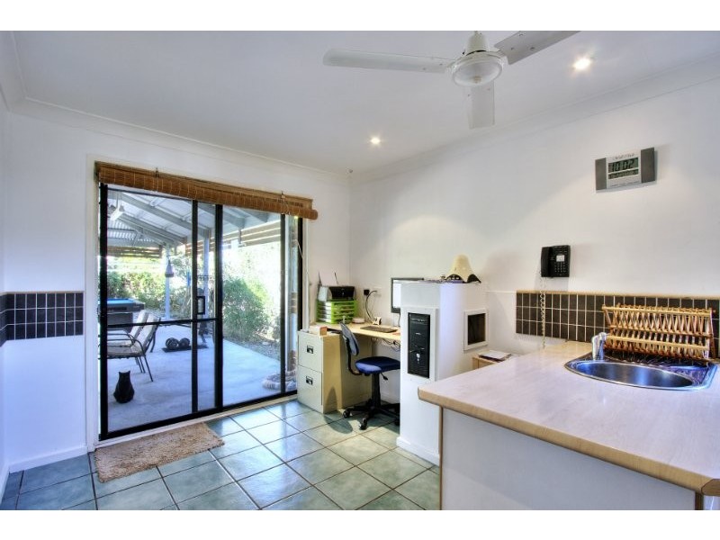 4 Edgeware Drive, Rochedale South QLD 4123