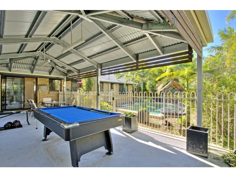 4 Edgeware Drive, Rochedale South QLD 4123