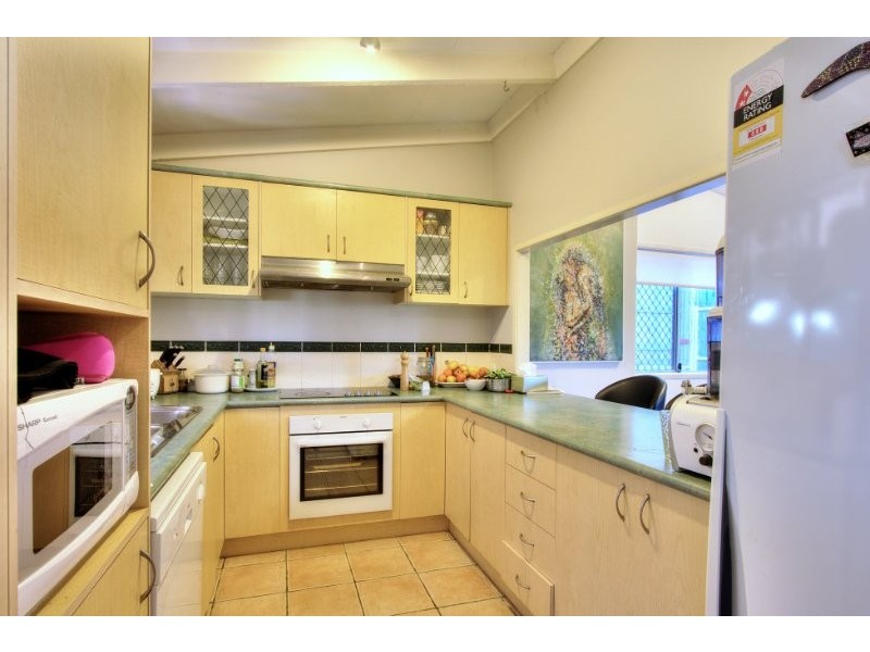 6 Wilpena Court, Springwood QLD 4127