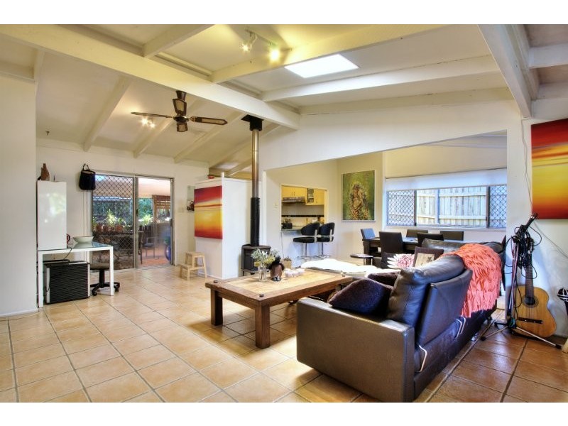 6 Wilpena Court, Springwood QLD 4127