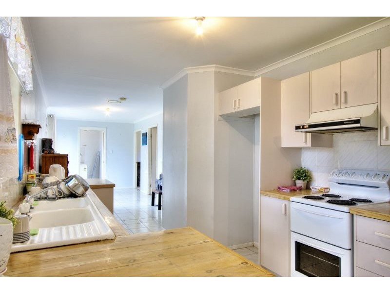 225 Upper Lyndale Street, Shailer Park QLD 4128