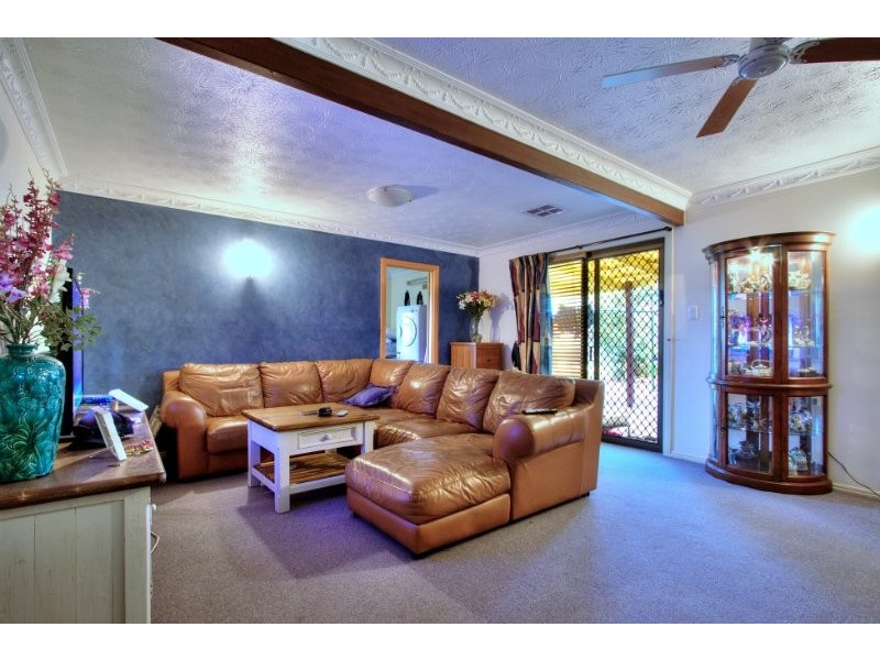 17 Carl Heck Boulevard, Windaroo QLD 4207