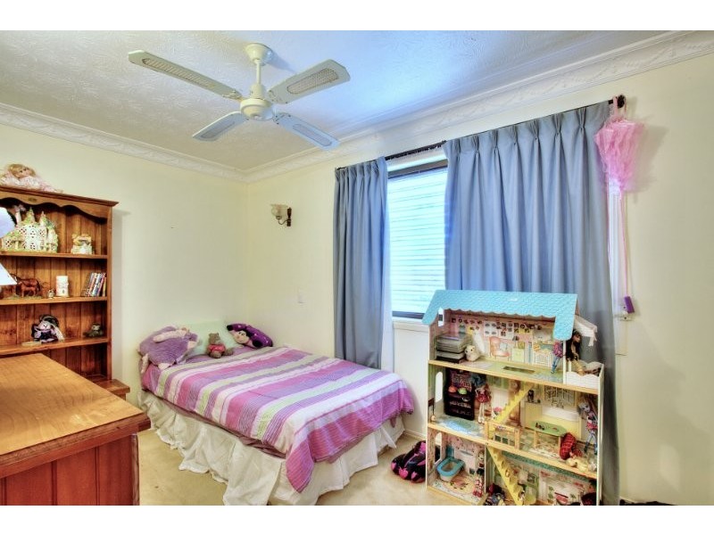 17 Carl Heck Boulevard, Windaroo QLD 4207