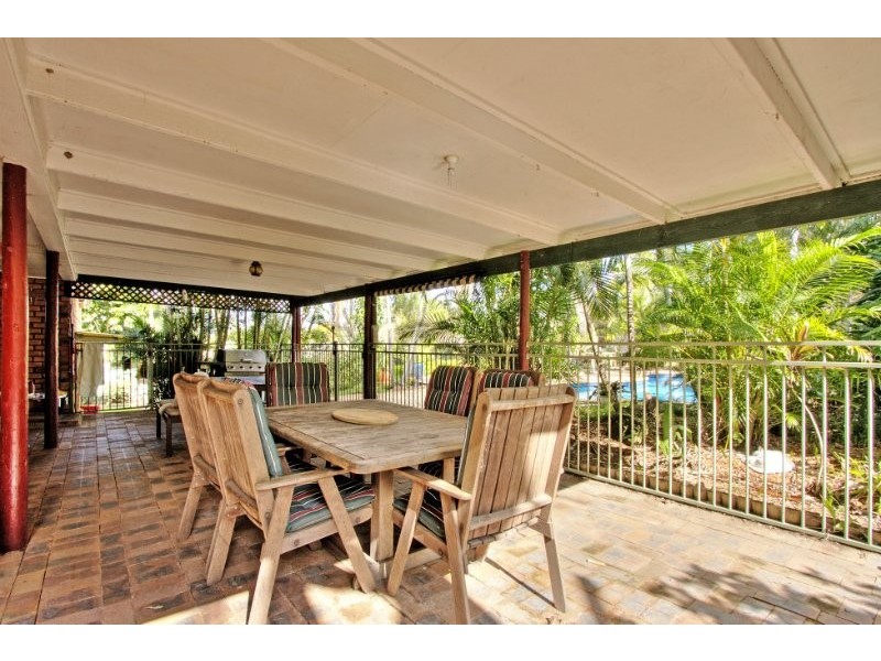 17 Carl Heck Boulevard, Windaroo QLD 4207