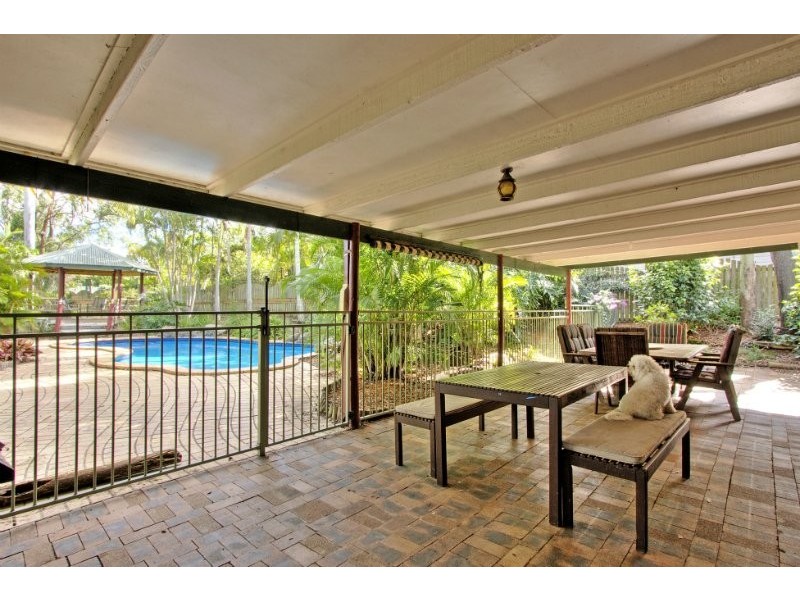 17 Carl Heck Boulevard, Windaroo QLD 4207