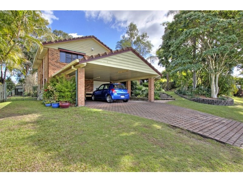 17 Carl Heck Boulevard, Windaroo QLD 4207